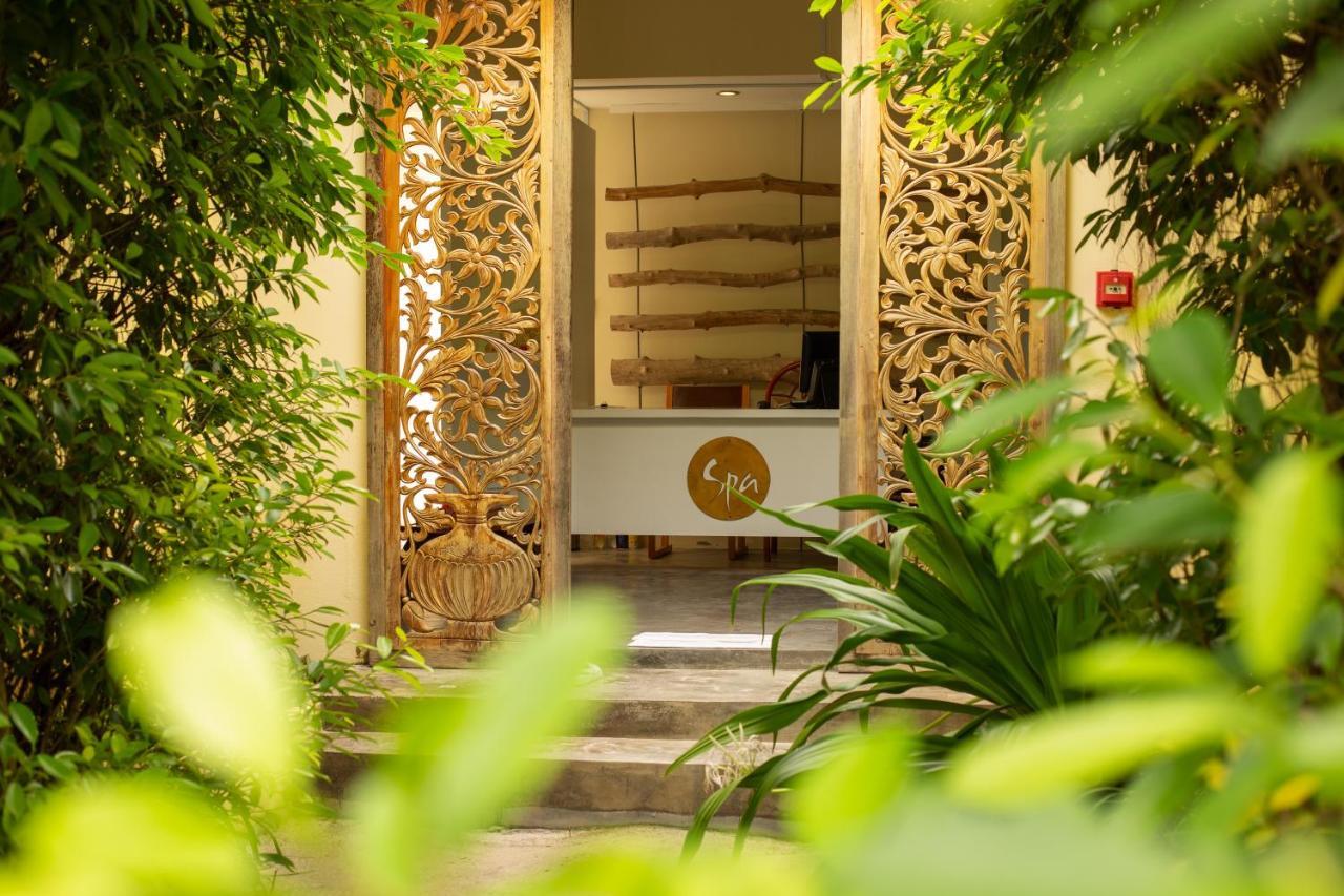 Hondaafushi Island Resort Exterior photo